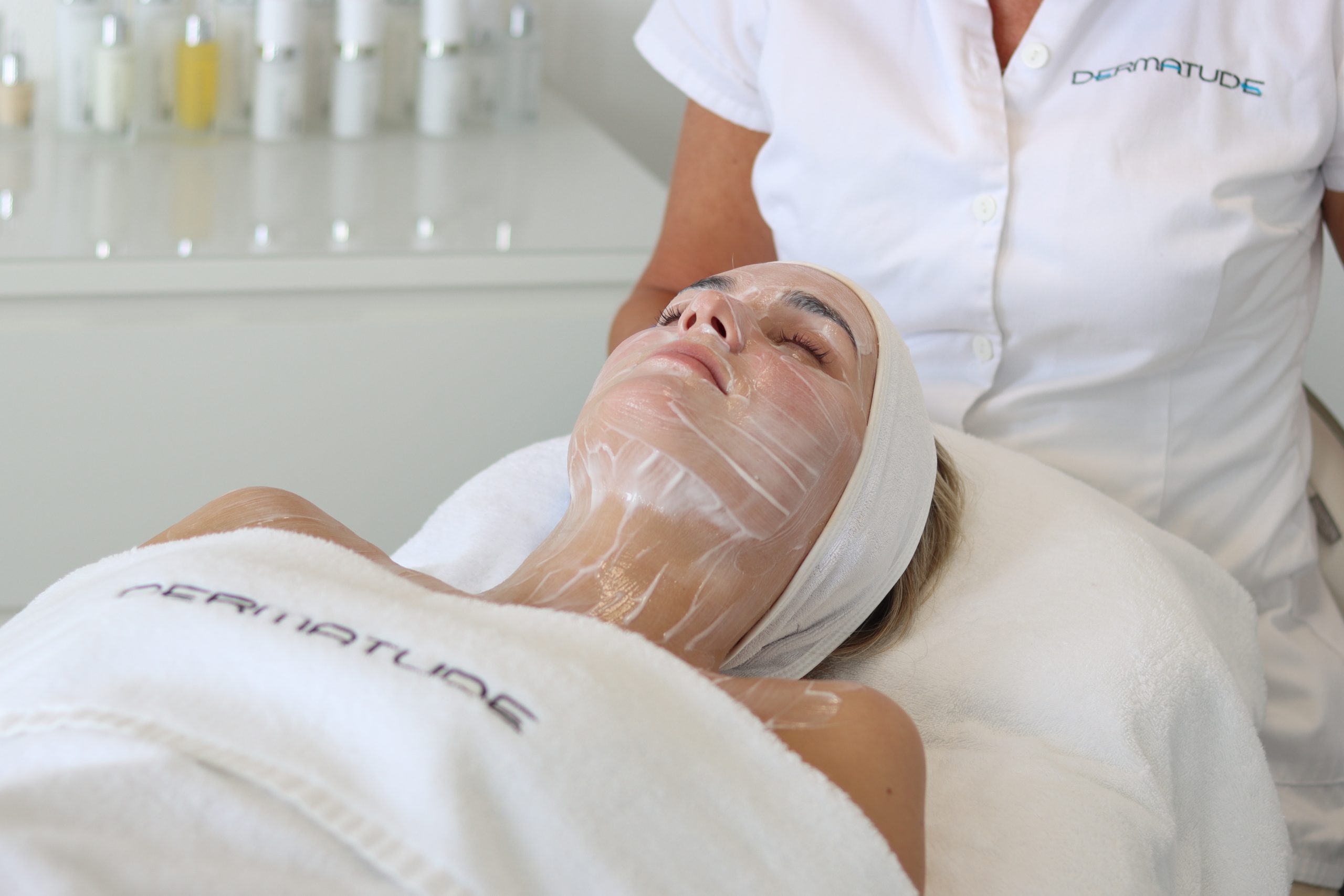 Dermatude Meta Therapy treatment face mask during treatment in salon